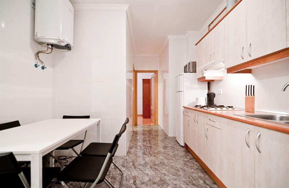 Apartamentos Aqui Me Quedo Мадрид Экстерьер фото