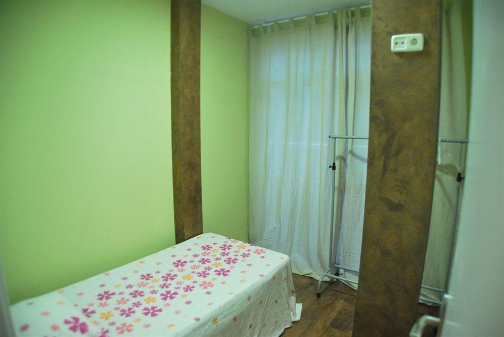 Apartamentos Aqui Me Quedo Мадрид Экстерьер фото