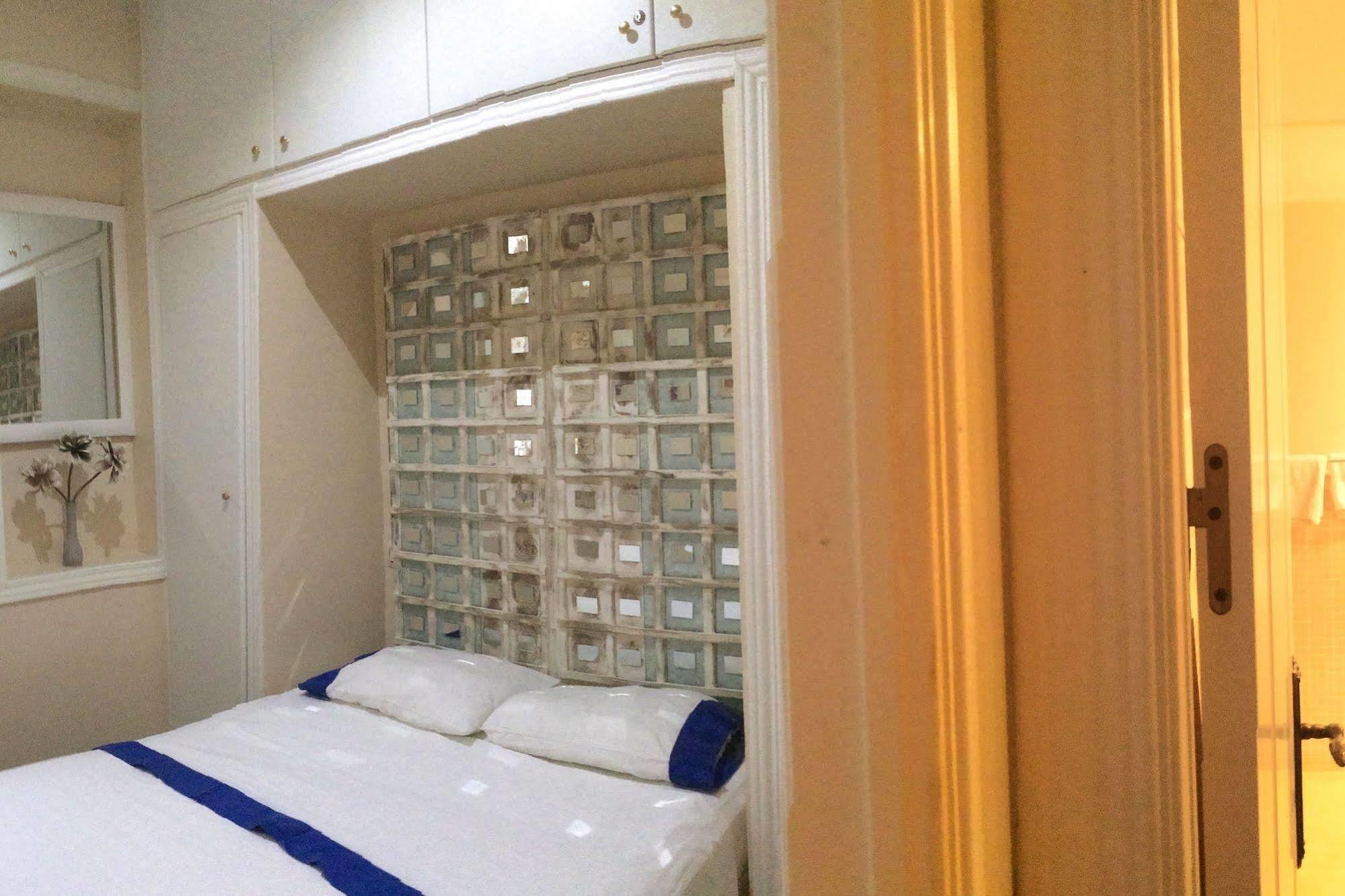 Apartamentos Aqui Me Quedo Мадрид Экстерьер фото