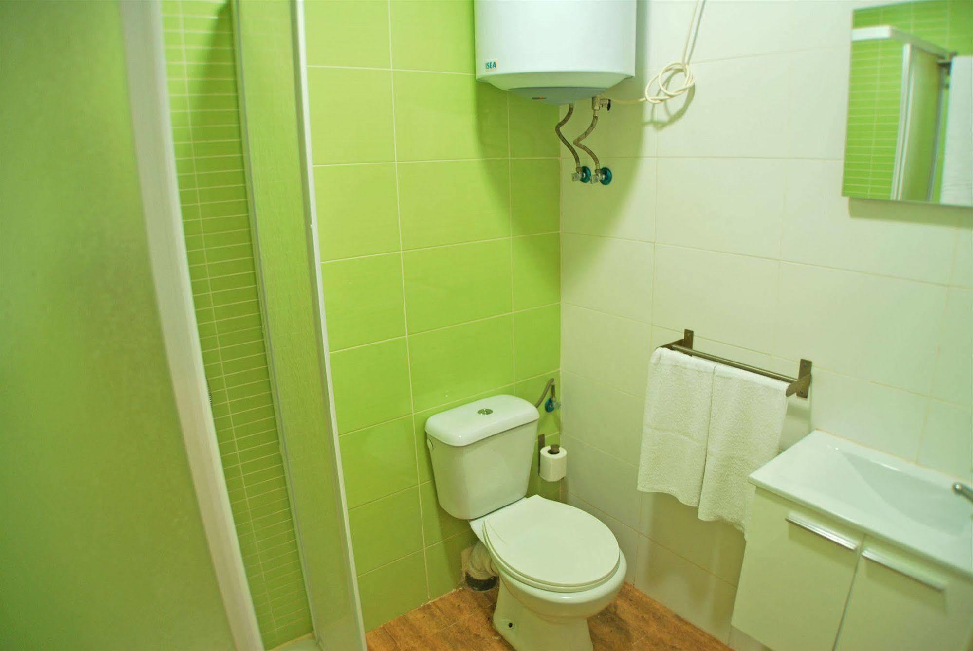 Apartamentos Aqui Me Quedo Мадрид Экстерьер фото